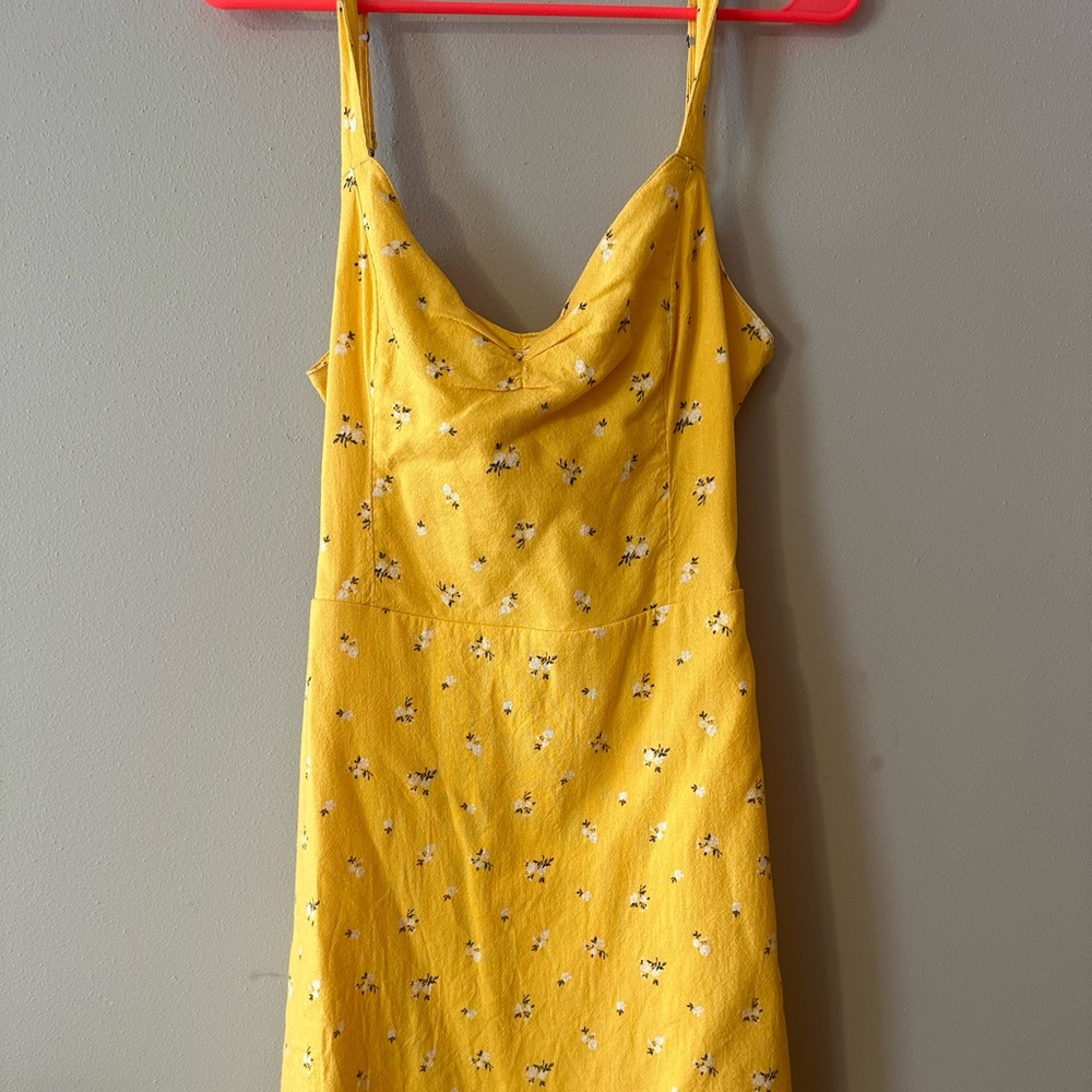 yellow Hollister dress !
